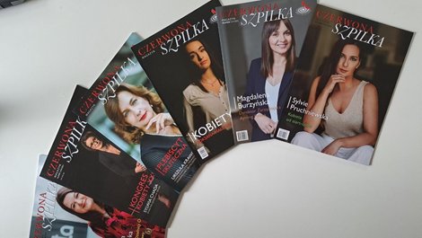 e-prasa: Zestaw wszystkich numer&oacute;w Magazynu Czerwona Szpilka (2021-2024) - Pakiet Specjalny &ndash; eprasa